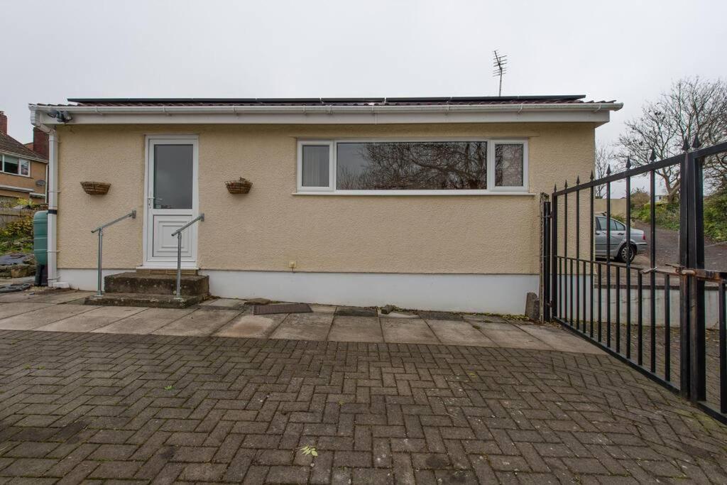 Bristol Self-Catering Studio+Kitchen+Parking Exterior foto